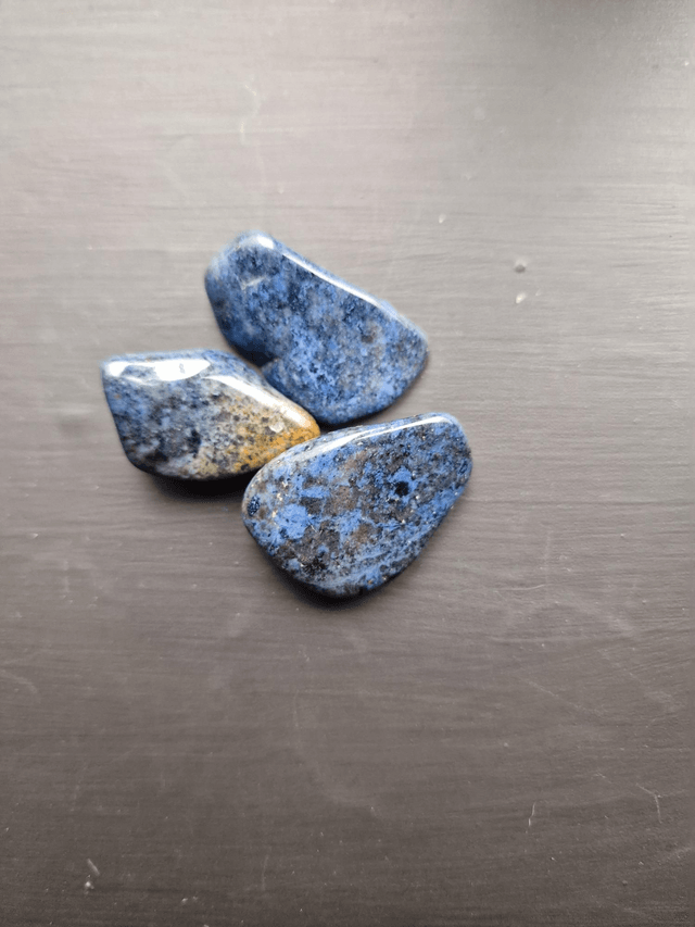 Dumoritite 